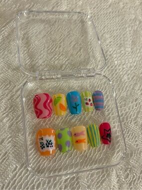 Colorful Press-On Nail Set - Multicolor